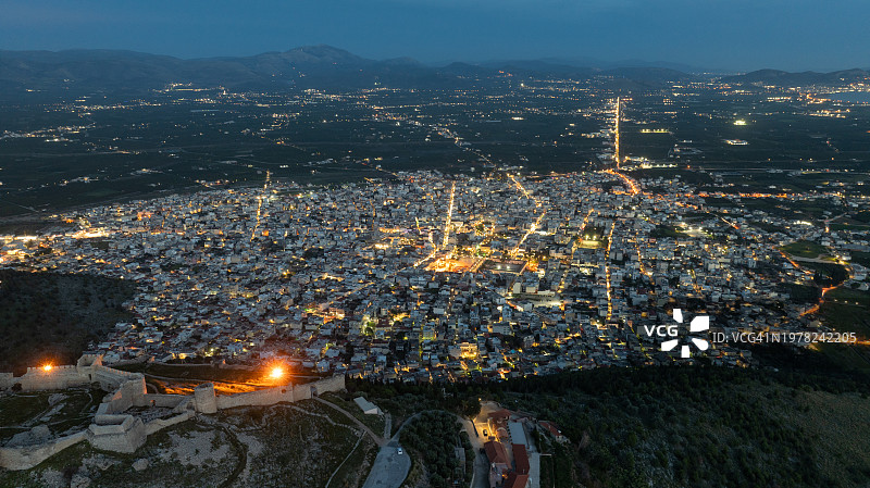希腊阿尔戈斯航拍夜景图片素材