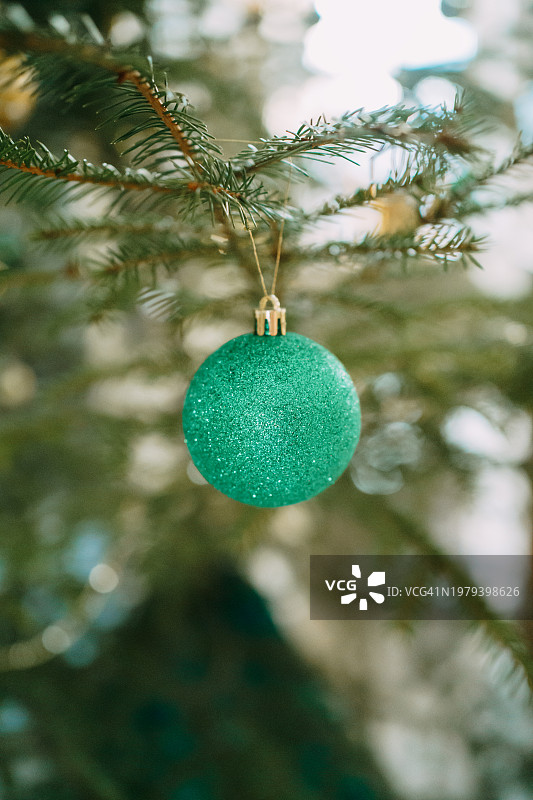 东正教堂里的圣诞树图片素材