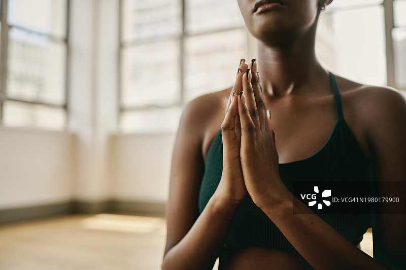 拥抱内心的平静图片素材