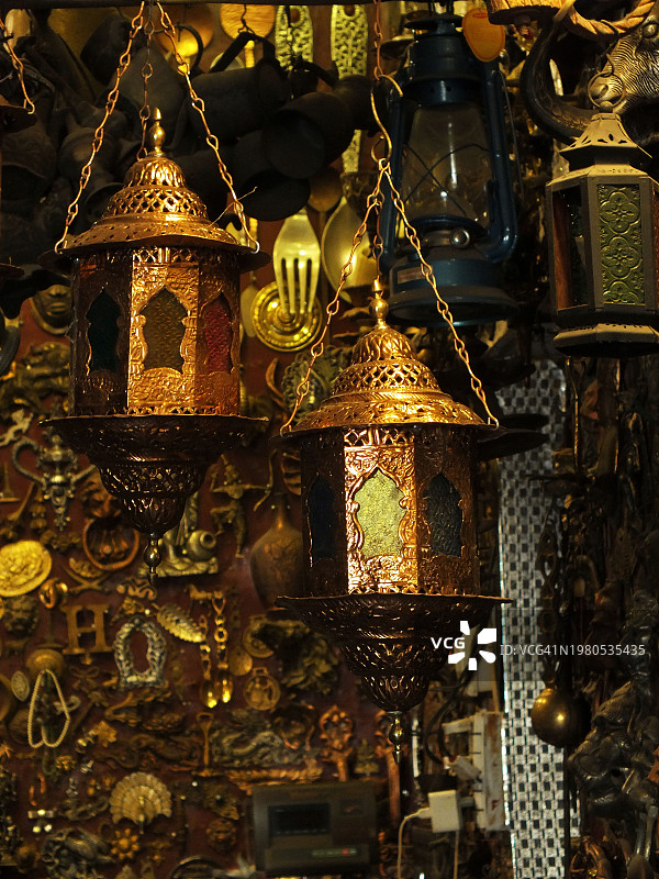 卡拉奇萨达尔街边的纪念品商店图片素材