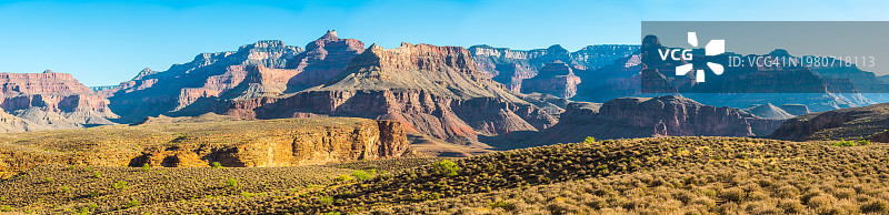 大峡谷国家公园北缘，从通托平台看到的孤峰全景图片素材