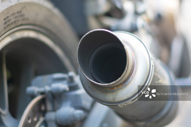 摩托车排气管特写照片图片素材