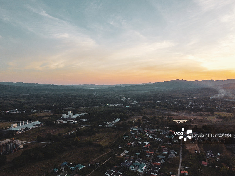 乡村村庄航拍图片素材
