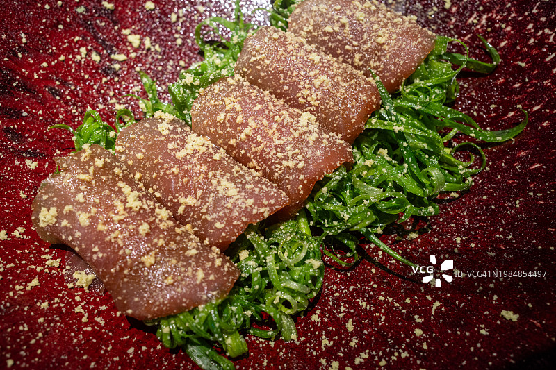 金枪鱼生鱼片图片素材