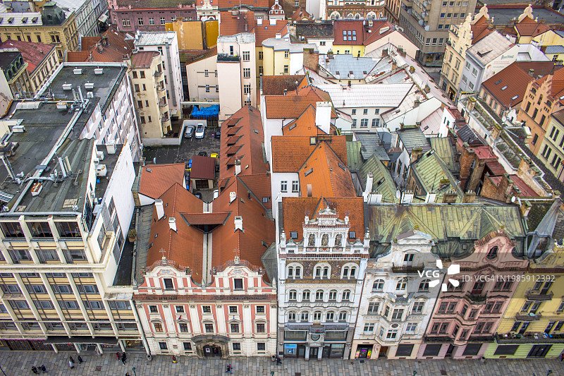 捷克比尔森共和国广场的建筑外墙（俯视）图片素材