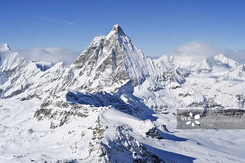马特洪峰主峰图片素材