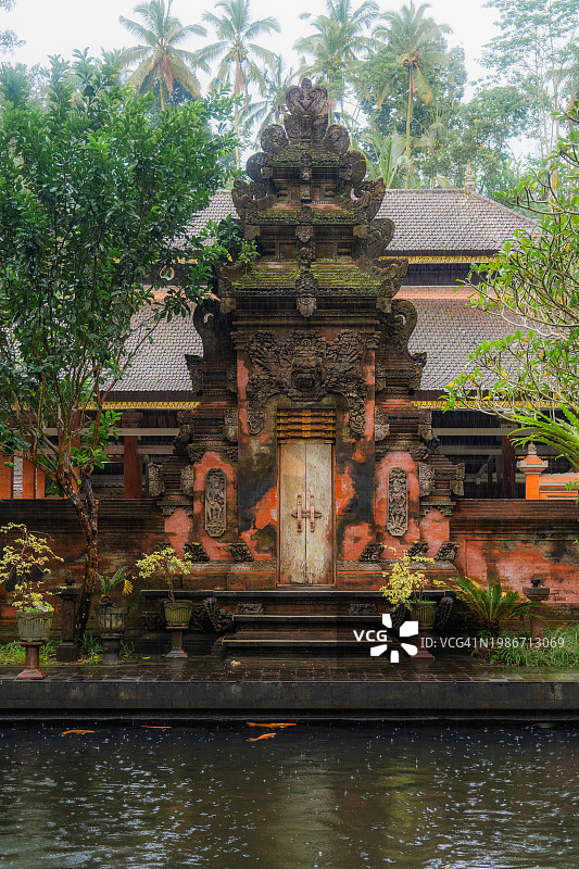 宁静的Tirta empul泉风景图片素材