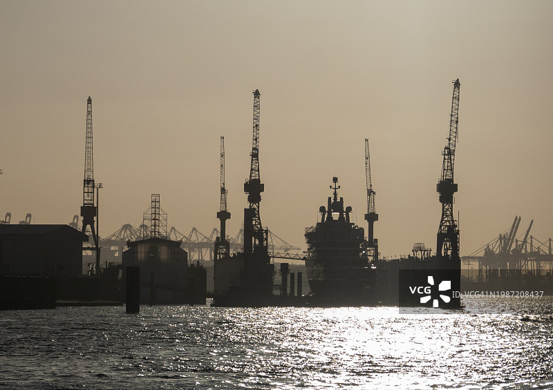 汉堡的起重机剪影图片素材