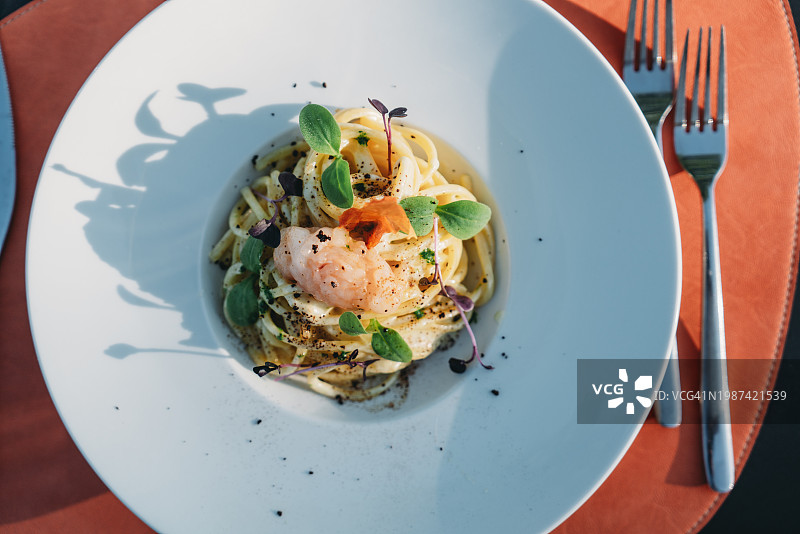 餐厅餐桌已准备就绪图片素材