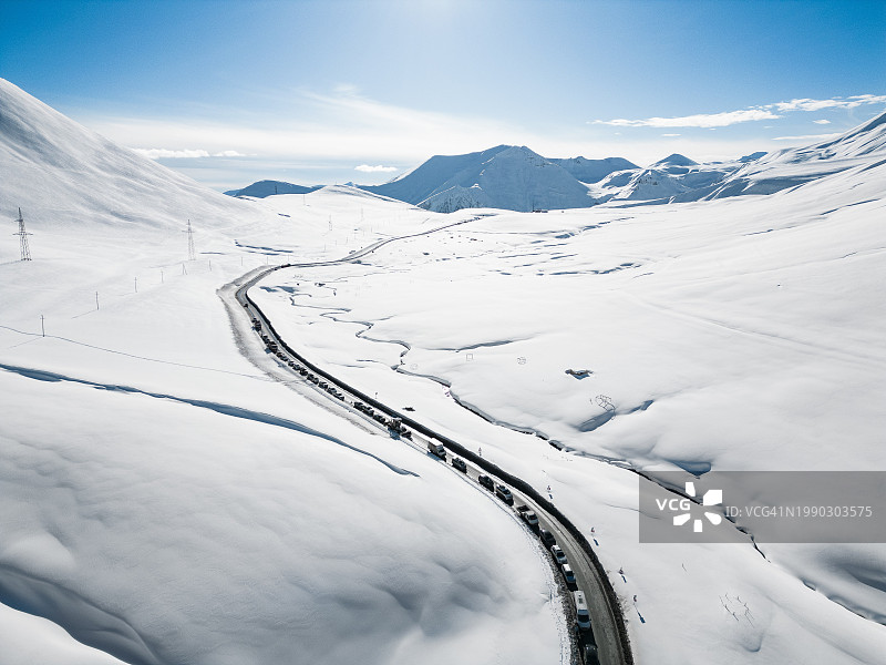 第比利斯雪山风景图片素材