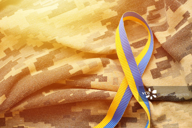纺织品上彩带的高角度视图图片素材