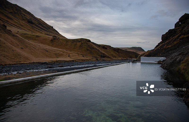 山中有河，空中有河图片素材