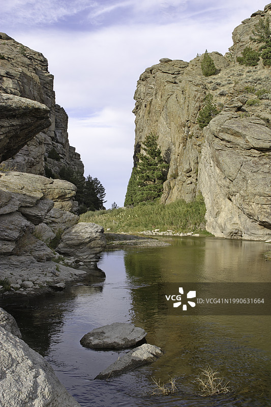 移民西行的魔鬼之门图片素材