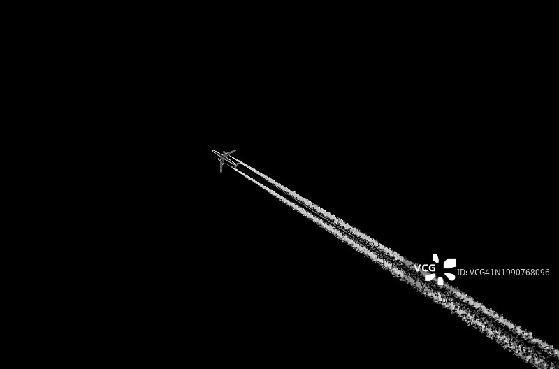 天空中的飞机图片素材