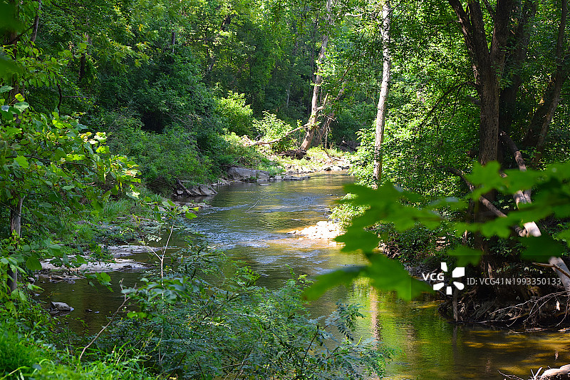 宾夕法尼亚州福吉谷国家公园的珀基奥门溪图片素材