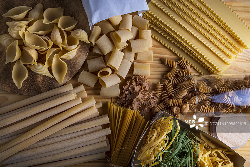 意大利生面食什锦图片素材