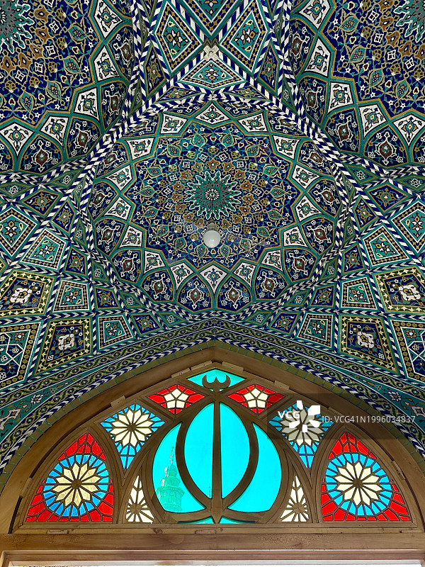伊朗库姆法蒂玛·马苏梅圣殿的美丽瓷砖图片素材