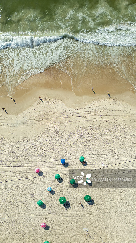 科帕卡巴纳海滩上的伞图片素材