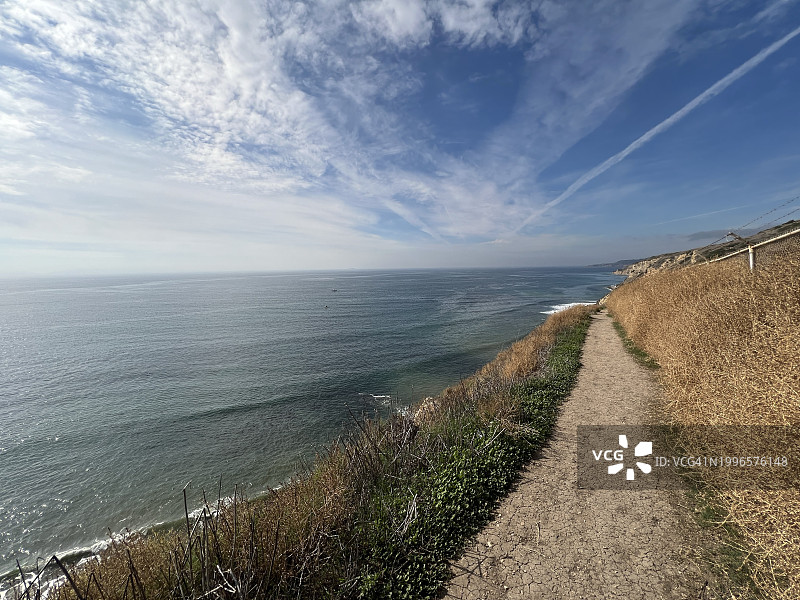 加利福尼亚州帕洛斯弗迪牧场的蒿属灌木步道图片素材