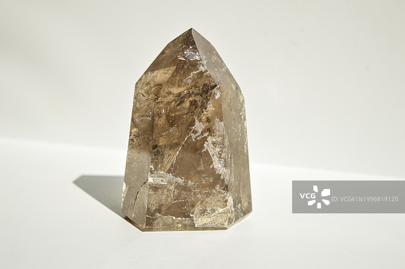 烟晶塔图片素材