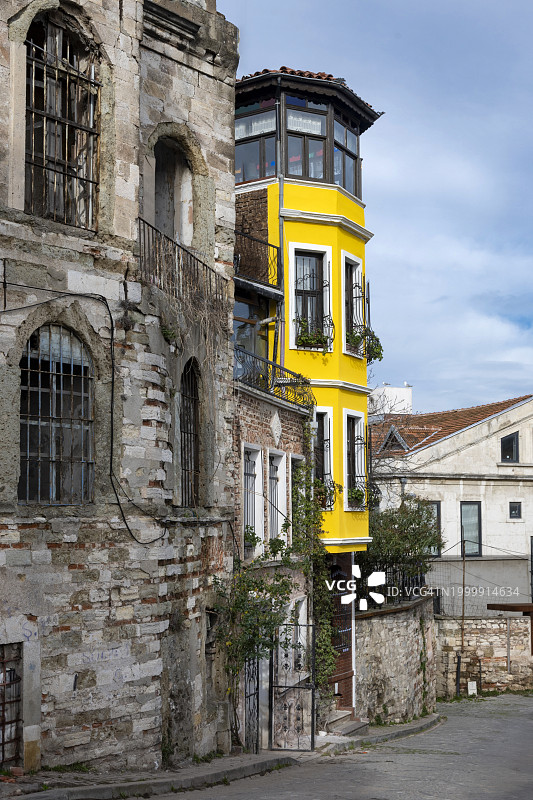 伊斯坦布尔老城区的历史街区：费内尔、巴拉特和艾凡萨赖图片素材