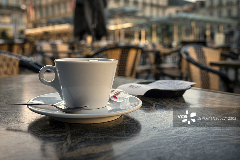 早晨喝咖啡图片素材