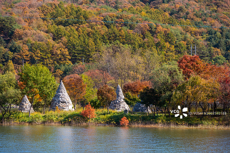 南怡岛美丽的秋景图片素材