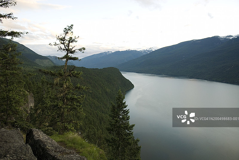 加拿大不列颠哥伦比亚斯洛坎谷斯洛坎湖景色图片素材