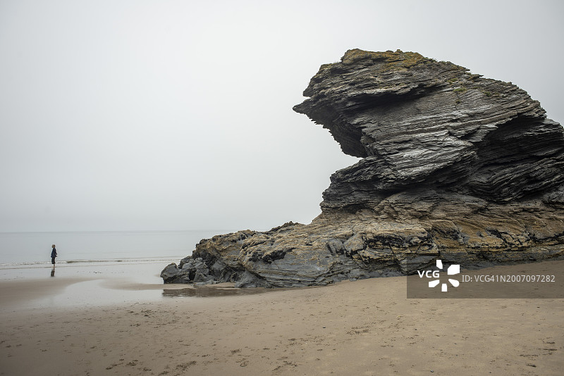 卡雷格比卡,Llangrannog海滩,Ceredigion,威尔士,英国图片素材