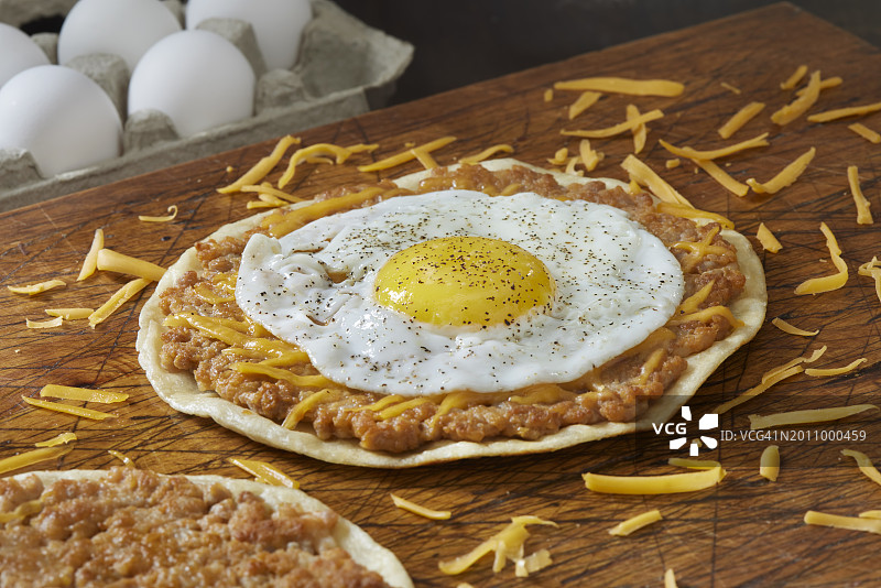 爆款早餐香肠鸡蛋卷图片素材