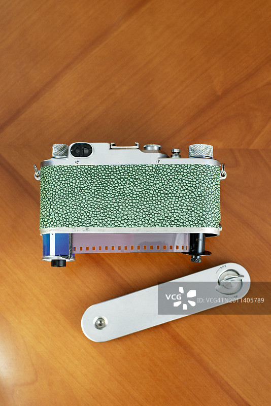 加载复古旁轴相机图片素材