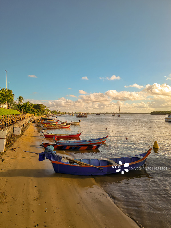 巴西东北部的钓鱼独木舟图片素材
