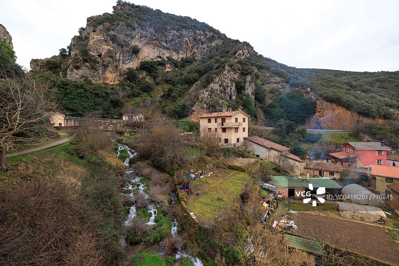 托贝拉瞭望台和莫利纳尔河瀑布图片素材