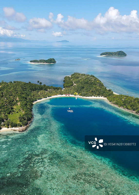 岛屿鸟瞰图片素材
