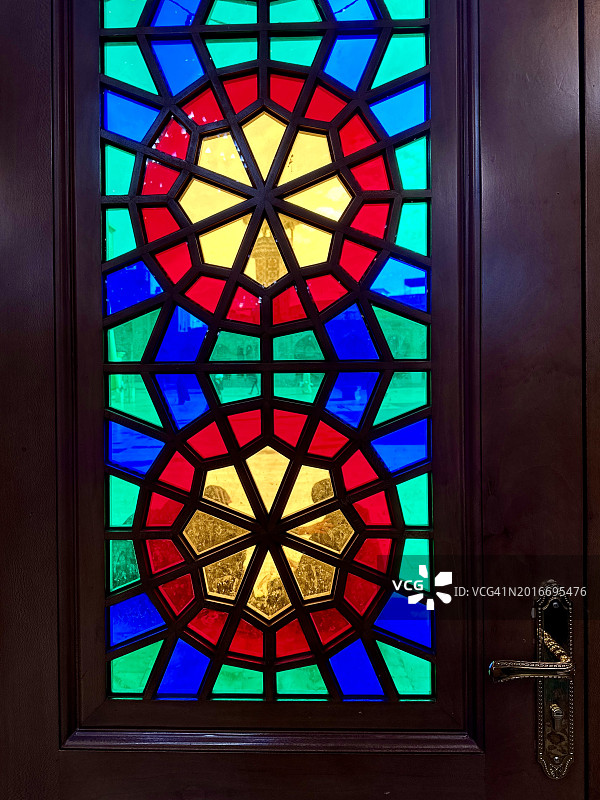 伊朗库姆法蒂玛·马苏梅圣殿的美丽瓷砖图片素材