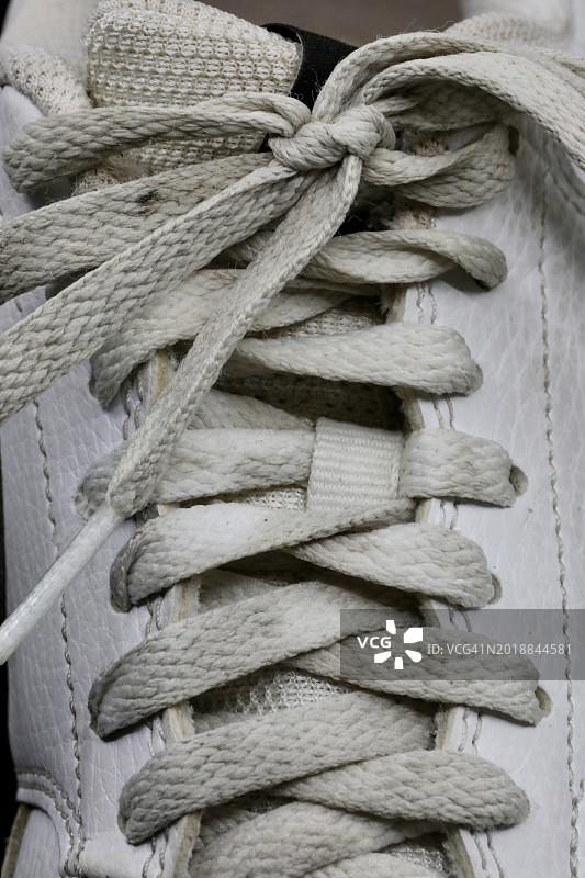 系紧的鞋带特写图片素材