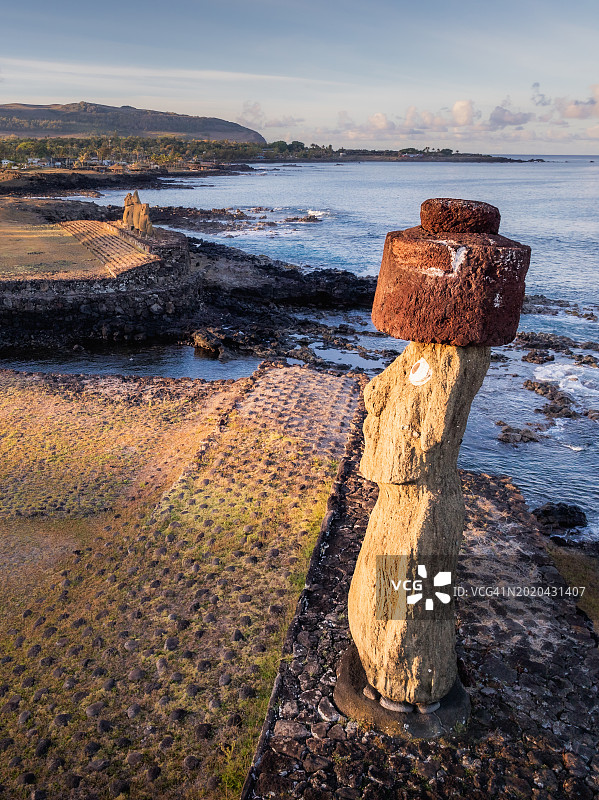 杭加罗阿的阿胡塔海摩艾石像图片素材