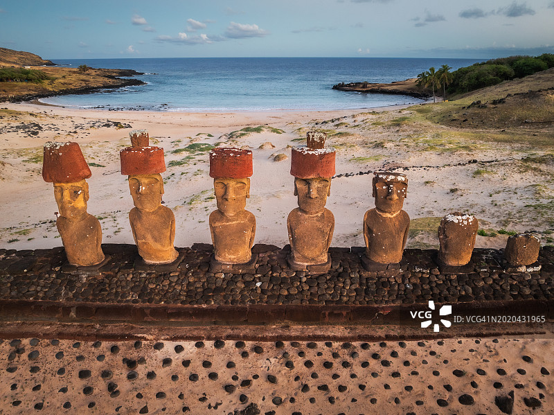 阿胡瑙瑙摩艾石像图片素材