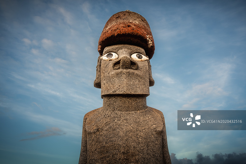 和平摩艾石像图片素材