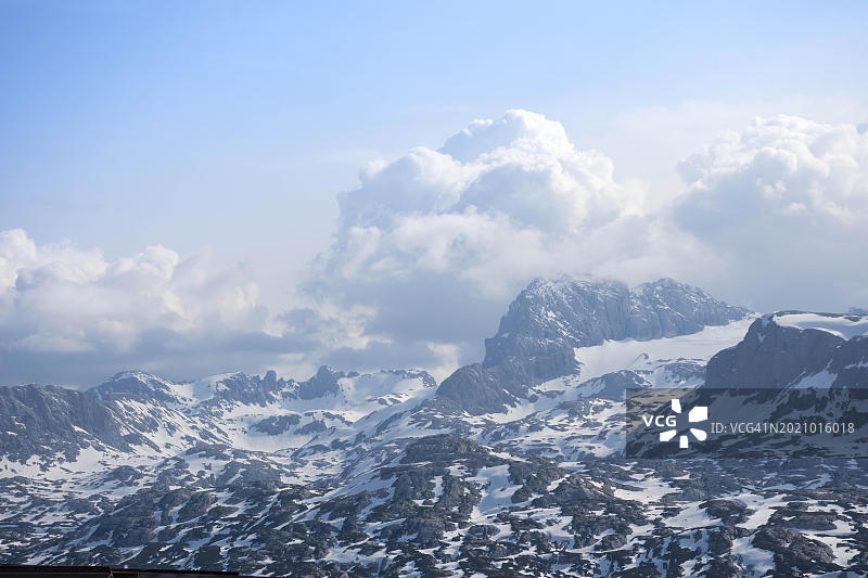 奥地利达赫施泰因山克里彭施泰因山五指观景台壮丽山景全景图片素材