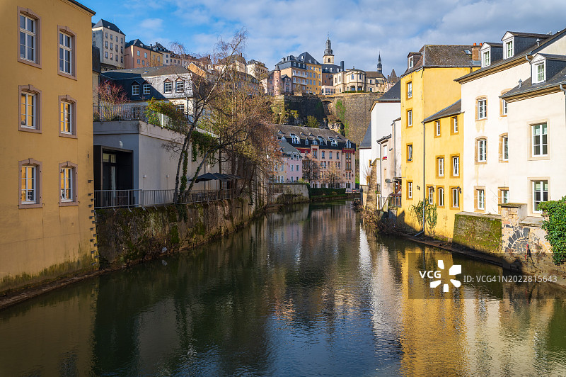 卢森堡老城区的阿尔泽特河图片素材