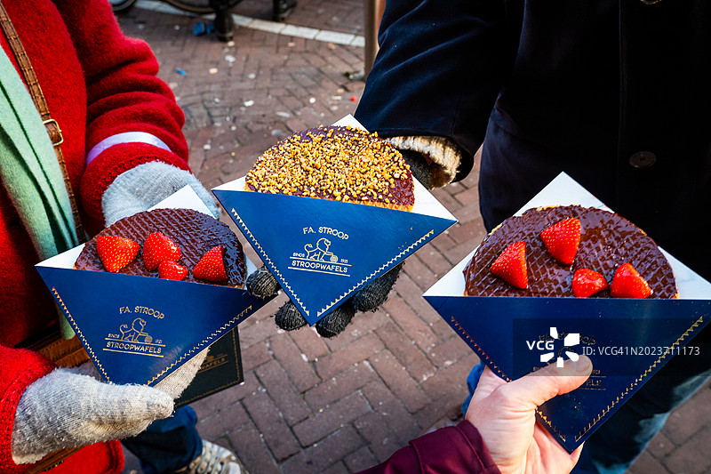 甜蜜诱惑：彩色风味的荷兰蜜饼图片素材