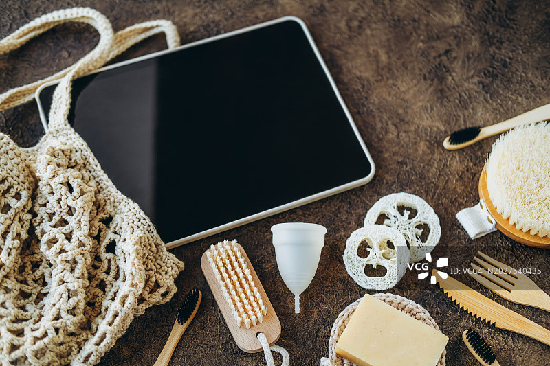 平板和卫生用品图片素材