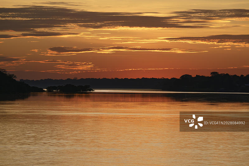 巴西亚马逊州马德拉河日出图片素材