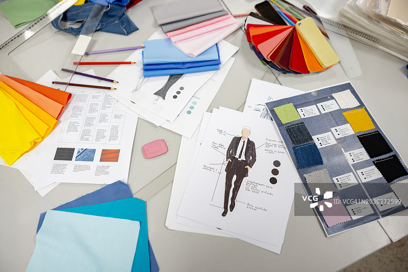 工作室的时装设计草图特写图片素材