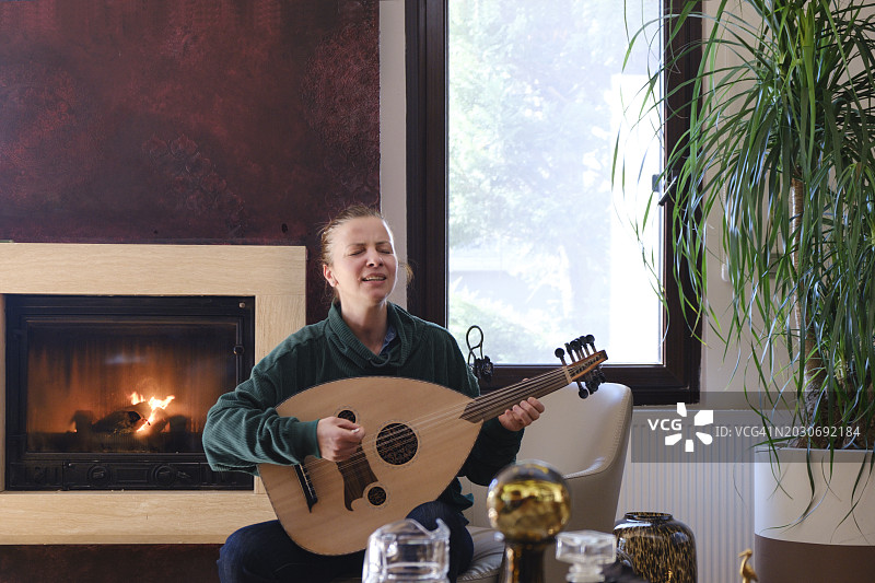 居家放松图片素材