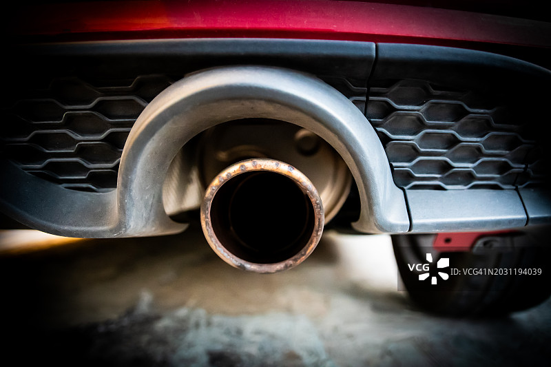 汽车排气管图片素材