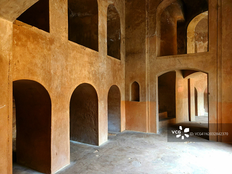 斋浦尔拉贾斯坦邦的阶梯井中世纪建筑图片素材