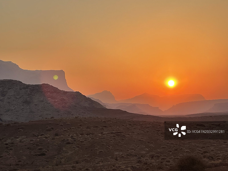 日落时分犹他州美国沙漠的风景图片素材