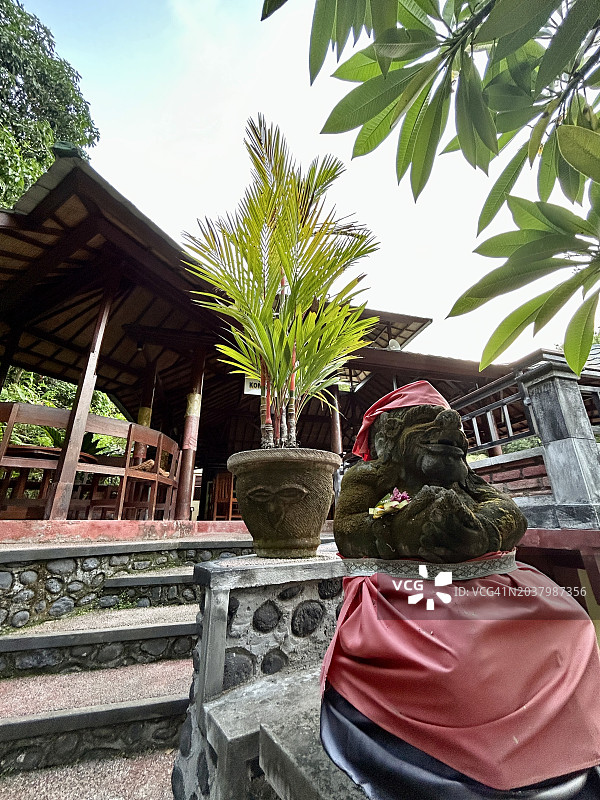 巴厘岛北部班加温泉图片素材